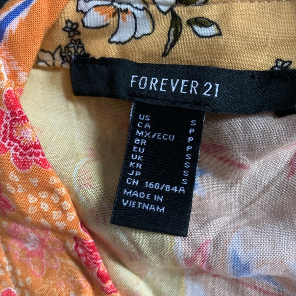 forever 21 multi pattern button up size small - Picture 2 of 3